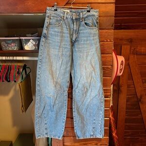 Zara Light Blue Relaxed Jeans